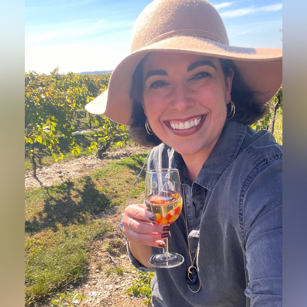 Meet your Posher, Dana